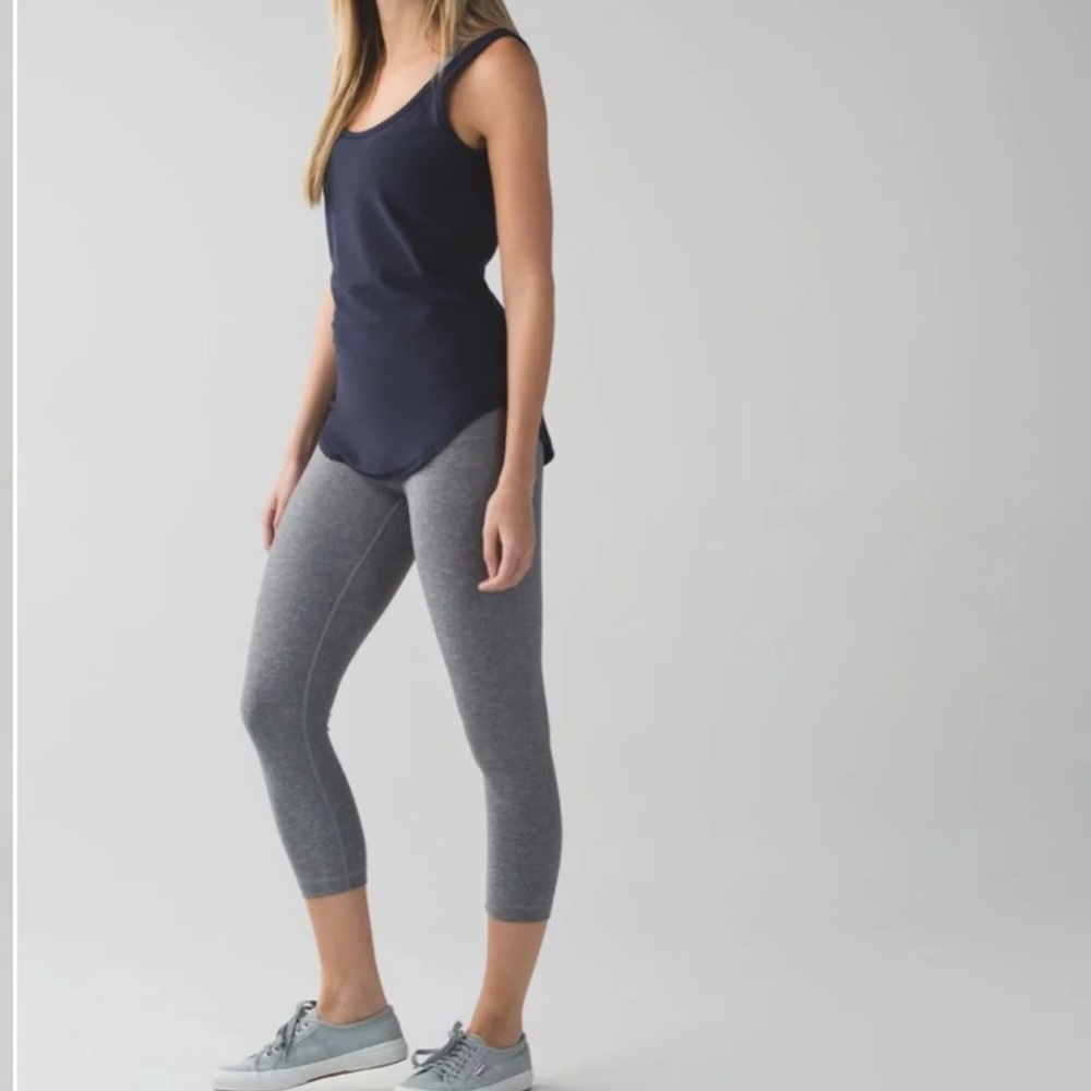 Lululemon Heathered Slate gray 7/8 leggings